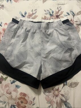 Under Armour Women's White and Black Striped Athletic Shorts
